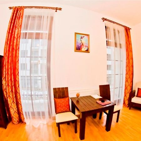 Apartament Kopernik Krasków Rom bilde