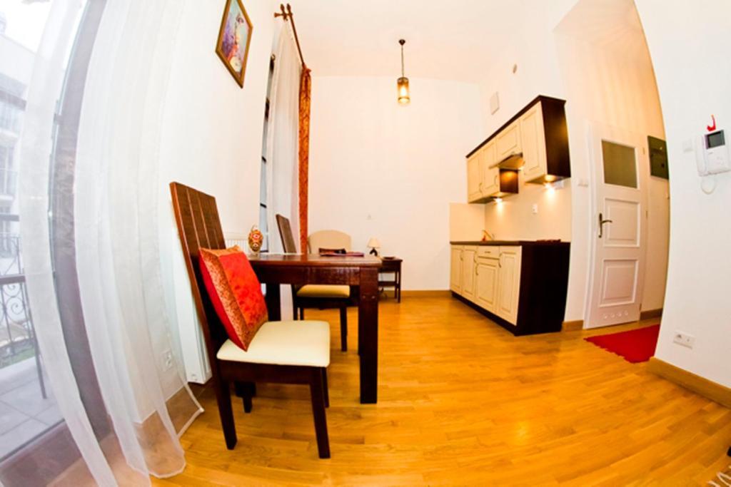 Apartament Kopernik Krasków Rom bilde